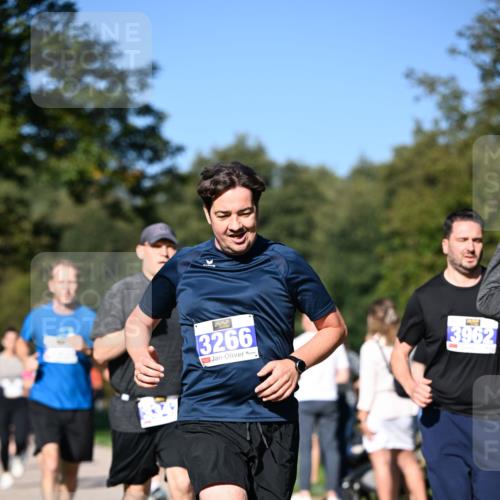 22.09.2024 - 32. Volkslauf durch das schöne Alstertal Dr. Thomas Lammeyer http://msf.ph/oto/7108074 22.09.2024 10:35:47 Laufen 3266, 3962 meine-sportfotos.de