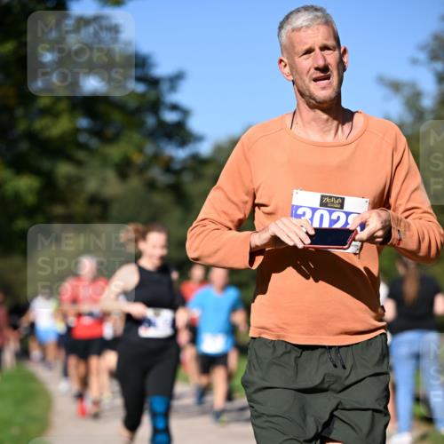 22.09.2024 - 32. Volkslauf durch das schöne Alstertal Dr. Thomas Lammeyer http://msf.ph/oto/7108182 22.09.2024 10:36:16 Laufen  meine-sportfotos.de