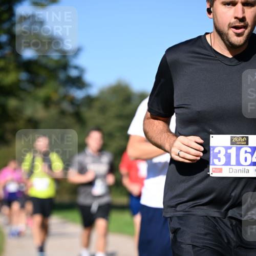 22.09.2024 - 32. Volkslauf durch das schöne Alstertal Dr. Thomas Lammeyer http://msf.ph/oto/7108223 22.09.2024 10:36:24 Laufen 3164 meine-sportfotos.de