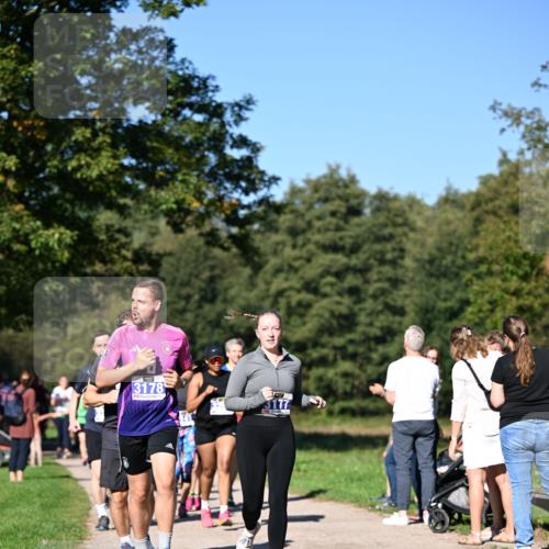 22.09.2024 - 32. Volkslauf durch das schöne Alstertal Dr. Thomas Lammeyer http://msf.ph/oto/7108241 22.09.2024 10:36:28 Laufen 3178, 3177 meine-sportfotos.de