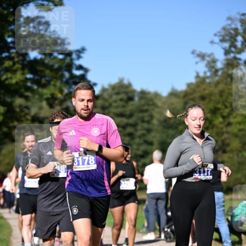 22.09.2024 - 32. Volkslauf durch das schöne Alstertal Dr. Thomas Lammeyer http://msf.ph/oto/7108256 22.09.2024 10:36:30 Laufen 3178, 3117 meine-sportfotos.de