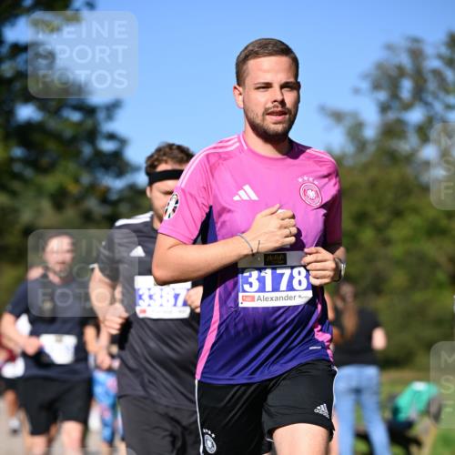 22.09.2024 - 32. Volkslauf durch das schöne Alstertal Dr. Thomas Lammeyer http://msf.ph/oto/7108265 22.09.2024 10:36:31 Laufen 3387, 3178 meine-sportfotos.de