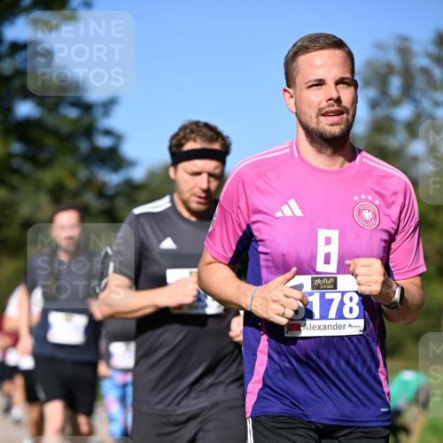 22.09.2024 - 32. Volkslauf durch das schöne Alstertal Dr. Thomas Lammeyer http://msf.ph/oto/7108267 22.09.2024 10:36:31 Laufen 178 meine-sportfotos.de