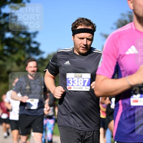 22.09.2024 - 32. Volkslauf durch das schöne Alstertal Dr. Thomas Lammeyer http://msf.ph/oto/7108269 22.09.2024 10:36:32 Laufen 3387 meine-sportfotos.de