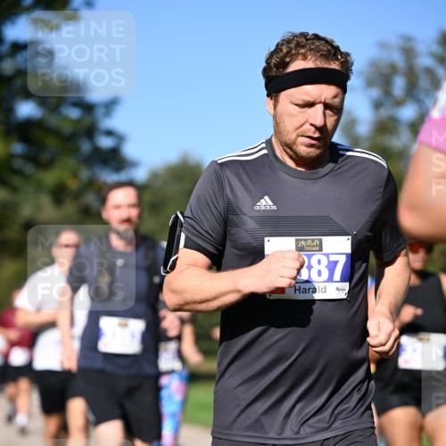 22.09.2024 - 32. Volkslauf durch das schöne Alstertal Dr. Thomas Lammeyer http://msf.ph/oto/7108271 22.09.2024 10:36:32 Laufen 387 meine-sportfotos.de