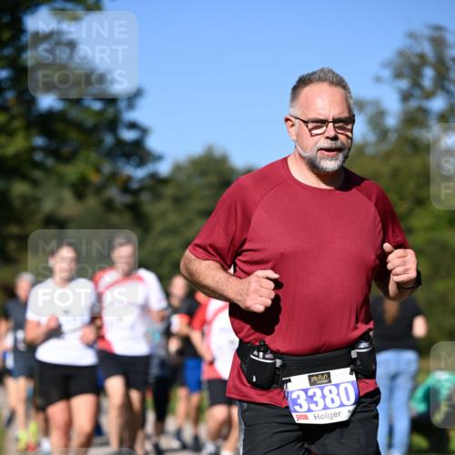 22.09.2024 - 32. Volkslauf durch das schöne Alstertal Dr. Thomas Lammeyer http://msf.ph/oto/7108336 22.09.2024 10:36:46 Laufen 3380 meine-sportfotos.de