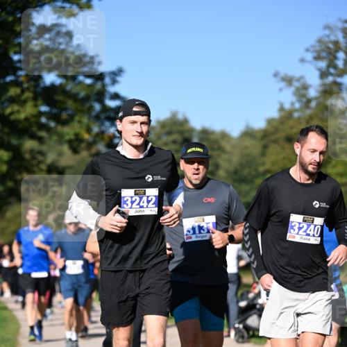 22.09.2024 - 32. Volkslauf durch das schöne Alstertal Dr. Thomas Lammeyer http://msf.ph/oto/7108378 22.09.2024 10:36:54 Laufen 3242, 3131, 3240 meine-sportfotos.de