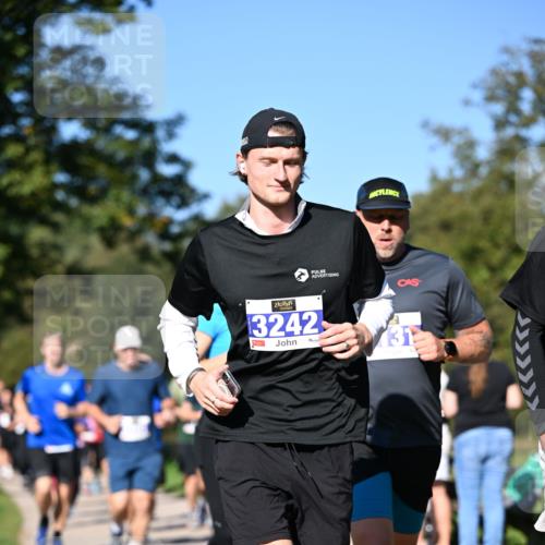 22.09.2024 - 32. Volkslauf durch das schöne Alstertal Dr. Thomas Lammeyer http://msf.ph/oto/7108383 22.09.2024 10:36:54 Laufen 3242, 31 meine-sportfotos.de