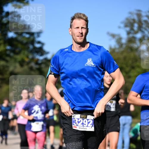22.09.2024 - 32. Volkslauf durch das schöne Alstertal Dr. Thomas Lammeyer http://msf.ph/oto/7108408 22.09.2024 10:36:59 Laufen 3292 meine-sportfotos.de