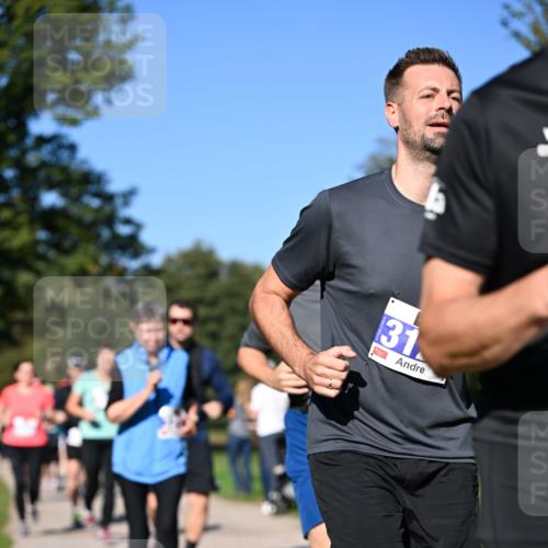 22.09.2024 - 32. Volkslauf durch das schöne Alstertal Dr. Thomas Lammeyer http://msf.ph/oto/7108477 22.09.2024 10:37:17 Laufen 31 meine-sportfotos.de