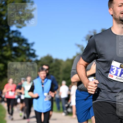 22.09.2024 - 32. Volkslauf durch das schöne Alstertal Dr. Thomas Lammeyer http://msf.ph/oto/7108479 22.09.2024 10:37:17 Laufen 31 meine-sportfotos.de