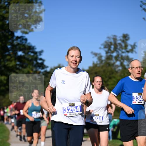 22.09.2024 - 32. Volkslauf durch das schöne Alstertal Dr. Thomas Lammeyer http://msf.ph/oto/7108575 22.09.2024 10:37:36 Laufen 3254, 3034, 1334 meine-sportfotos.de