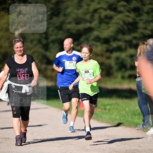 22.09.2024 - 32. Volkslauf durch das schöne Alstertal Dr. Thomas Lammeyer http://msf.ph/oto/7109045 22.09.2024 10:39:48 Laufen 4153, 4962 meine-sportfotos.de