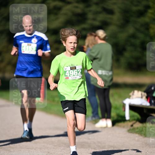 22.09.2024 - 32. Volkslauf durch das schöne Alstertal Dr. Thomas Lammeyer http://msf.ph/oto/7109056 22.09.2024 10:39:50 Laufen 4153, 44, 4962 meine-sportfotos.de