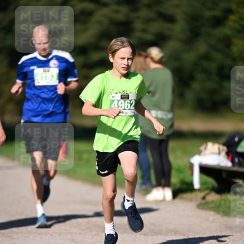 22.09.2024 - 32. Volkslauf durch das schöne Alstertal Dr. Thomas Lammeyer http://msf.ph/oto/7109057 22.09.2024 10:39:50 Laufen 4153, 44, 4962 meine-sportfotos.de