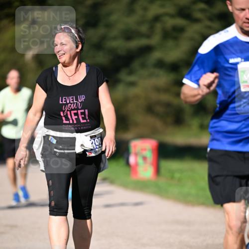 22.09.2024 - 32. Volkslauf durch das schöne Alstertal Dr. Thomas Lammeyer http://msf.ph/oto/7109063 22.09.2024 10:39:52 Laufen 3, 99 meine-sportfotos.de