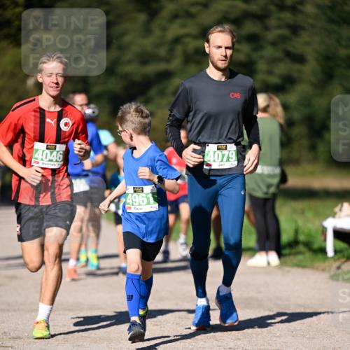 22.09.2024 - 32. Volkslauf durch das schöne Alstertal Dr. Thomas Lammeyer http://msf.ph/oto/7109167 22.09.2024 10:40:25 Laufen 4046, 4961, 4079 meine-sportfotos.de