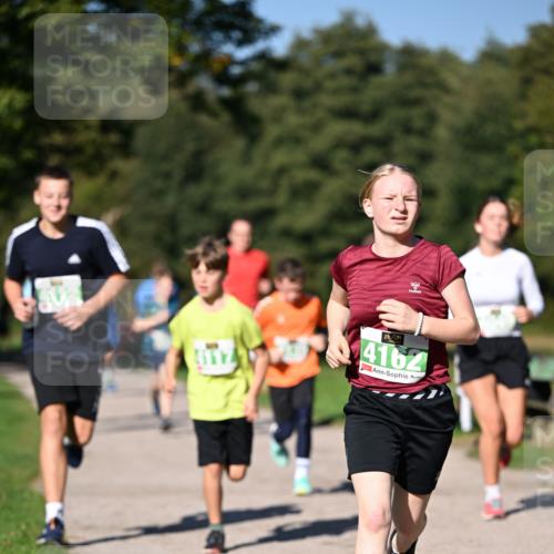 22.09.2024 - 32. Volkslauf durch das schöne Alstertal Dr. Thomas Lammeyer http://msf.ph/oto/7109236 22.09.2024 10:40:44 Laufen 4162 meine-sportfotos.de