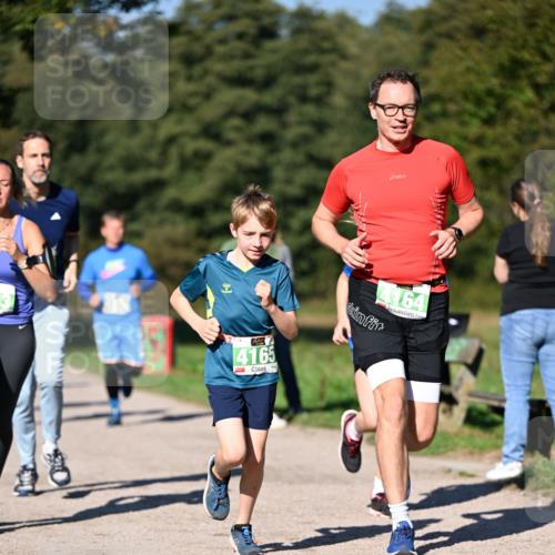 22.09.2024 - 32. Volkslauf durch das schöne Alstertal Dr. Thomas Lammeyer http://msf.ph/oto/7109256 22.09.2024 10:40:48 Laufen 4165, 4164 meine-sportfotos.de
