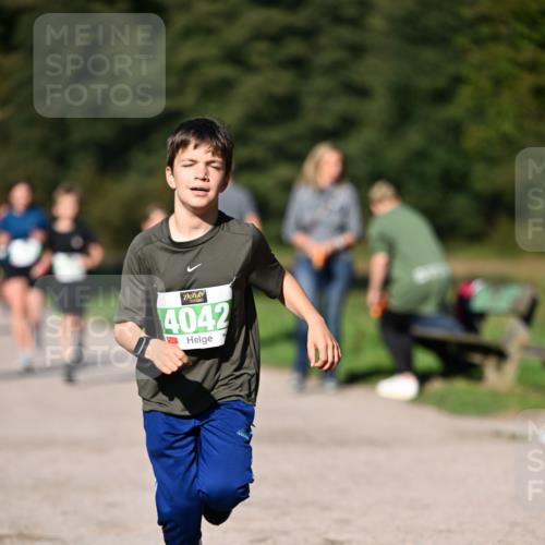 22.09.2024 - 32. Volkslauf durch das schöne Alstertal Dr. Thomas Lammeyer http://msf.ph/oto/7109293 22.09.2024 10:40:56 Laufen 4042 meine-sportfotos.de