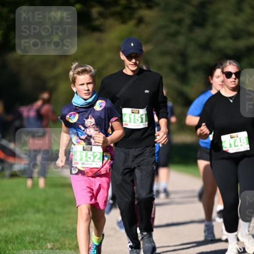 22.09.2024 - 32. Volkslauf durch das schöne Alstertal Dr. Thomas Lammeyer http://msf.ph/oto/7109451 22.09.2024 10:41:36 Laufen 4152, 4151, 4148 meine-sportfotos.de