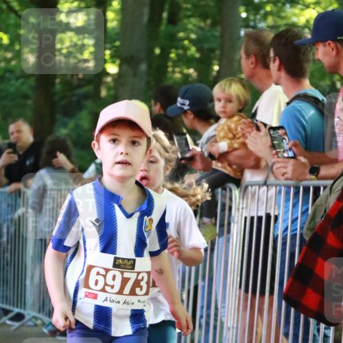 22.09.2024 - 32. Volkslauf durch das schöne Alstertal H.Heesch http://msf.ph/oto/7109846 22.09.2024 10:43:19 Ziel  meine-sportfotos.de