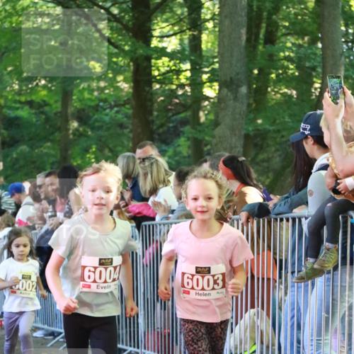 22.09.2024 - 32. Volkslauf durch das schöne Alstertal H.Heesch http://msf.ph/oto/7109936 22.09.2024 10:43:45 Ziel  meine-sportfotos.de