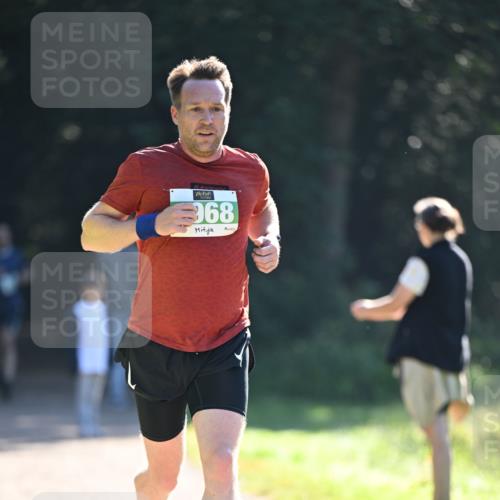 22.09.2024 - 32. Volkslauf durch das schöne Alstertal Dr. Thomas Lammeyer http://msf.ph/oto/7109977 22.09.2024 10:48:49 Laufen 968 meine-sportfotos.de