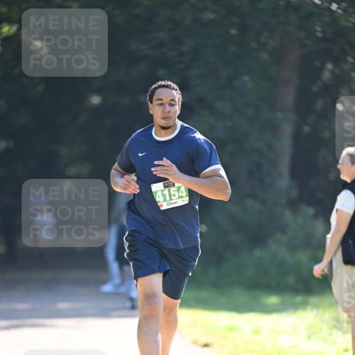 22.09.2024 - 32. Volkslauf durch das schöne Alstertal Dr. Thomas Lammeyer http://msf.ph/oto/7110000 22.09.2024 10:48:57 Laufen 4154 meine-sportfotos.de