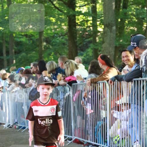 22.09.2024 - 32. Volkslauf durch das schöne Alstertal H.Heesch http://msf.ph/oto/7110001 22.09.2024 10:44:00 Ziel  meine-sportfotos.de