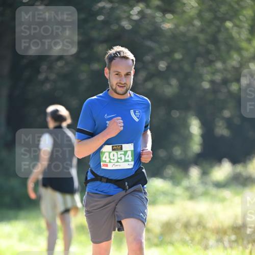 22.09.2024 - 32. Volkslauf durch das schöne Alstertal Dr. Thomas Lammeyer http://msf.ph/oto/7110199 22.09.2024 10:50:02 Laufen 4954, 1920 meine-sportfotos.de