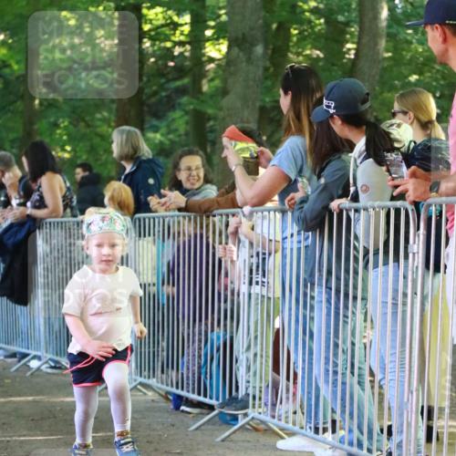22.09.2024 - 32. Volkslauf durch das schöne Alstertal H.Heesch http://msf.ph/oto/7110276 22.09.2024 10:45:19 Ziel 5021, 5043, 5973 meine-sportfotos.de