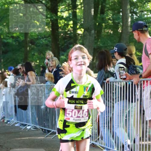 22.09.2024 - 32. Volkslauf durch das schöne Alstertal H.Heesch http://msf.ph/oto/7110342 22.09.2024 10:45:48 Ziel 5040, 5046 meine-sportfotos.de