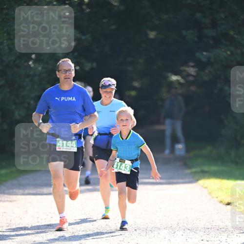 22.09.2024 - 32. Volkslauf durch das schöne Alstertal Dr. Thomas Lammeyer http://msf.ph/oto/7110380 22.09.2024 10:50:51 Laufen 4144, 4143 meine-sportfotos.de