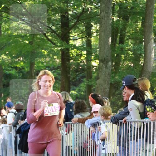 22.09.2024 - 32. Volkslauf durch das schöne Alstertal H.Heesch http://msf.ph/oto/7110510 22.09.2024 10:46:42 Ziel 5006, 5014, 5015 meine-sportfotos.de