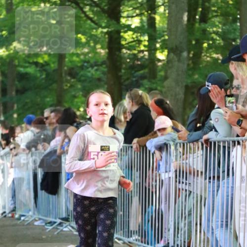 22.09.2024 - 32. Volkslauf durch das schöne Alstertal H.Heesch http://msf.ph/oto/7110575 22.09.2024 10:47:05 Ziel 5042, 5966 meine-sportfotos.de