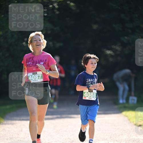 22.09.2024 - 32. Volkslauf durch das schöne Alstertal Dr. Thomas Lammeyer http://msf.ph/oto/7110588 22.09.2024 10:51:13 Laufen 4087, 4088 meine-sportfotos.de