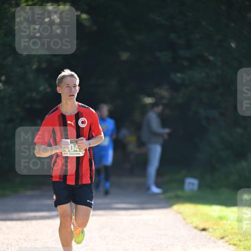 22.09.2024 - 32. Volkslauf durch das schöne Alstertal Dr. Thomas Lammeyer http://msf.ph/oto/7110629 22.09.2024 10:51:19 Laufen 04 meine-sportfotos.de