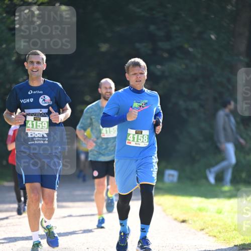 22.09.2024 - 32. Volkslauf durch das schöne Alstertal Dr. Thomas Lammeyer http://msf.ph/oto/7110712 22.09.2024 10:51:26 Laufen 4159, 4155, 4158 meine-sportfotos.de