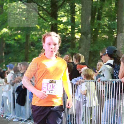 22.09.2024 - 32. Volkslauf durch das schöne Alstertal H.Heesch http://msf.ph/oto/7110788 22.09.2024 10:48:24 Ziel 5008, 5009, 5039, 5977 meine-sportfotos.de