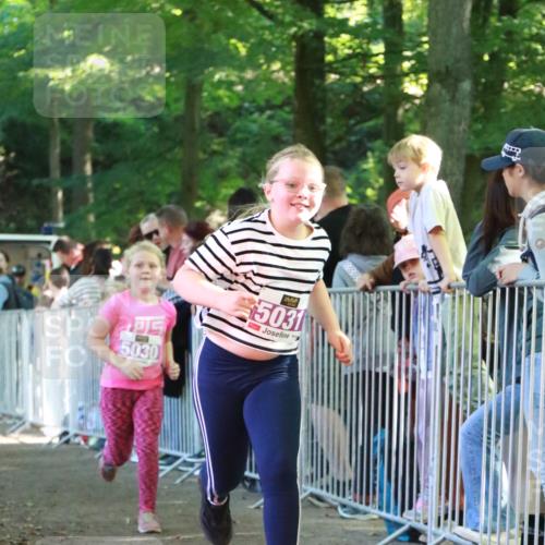 22.09.2024 - 32. Volkslauf durch das schöne Alstertal H.Heesch http://msf.ph/oto/7111043 22.09.2024 10:49:16 Ziel 5030, 5031 meine-sportfotos.de
