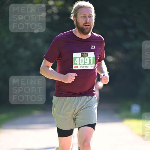 22.09.2024 - 32. Volkslauf durch das schöne Alstertal Dr. Thomas Lammeyer http://msf.ph/oto/7111466 22.09.2024 10:53:03 Laufen 4091 meine-sportfotos.de