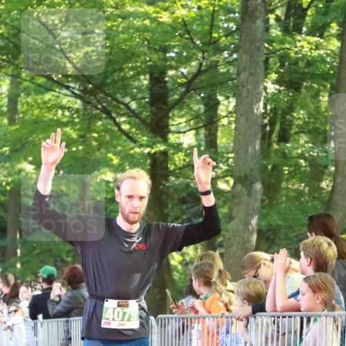 22.09.2024 - 32. Volkslauf durch das schöne Alstertal H.Heesch http://msf.ph/oto/7111529 22.09.2024 10:53:35 Ziel 4002, 4023, 4079 meine-sportfotos.de