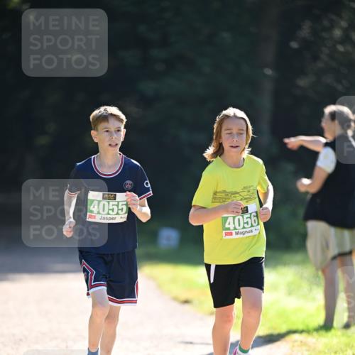 22.09.2024 - 32. Volkslauf durch das schöne Alstertal Dr. Thomas Lammeyer http://msf.ph/oto/7111656 22.09.2024 10:53:33 Laufen 4055, 4056 meine-sportfotos.de