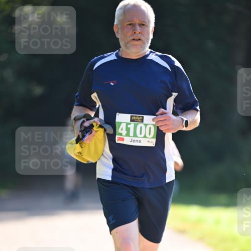 22.09.2024 - 32. Volkslauf durch das schöne Alstertal Dr. Thomas Lammeyer http://msf.ph/oto/7111728 22.09.2024 10:53:43 Laufen 4100 meine-sportfotos.de