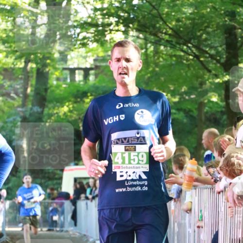 22.09.2024 - 32. Volkslauf durch das schöne Alstertal H.Heesch http://msf.ph/oto/7111839 22.09.2024 10:55:13 Ziel 4142, 4158, 4159, 4951 meine-sportfotos.de