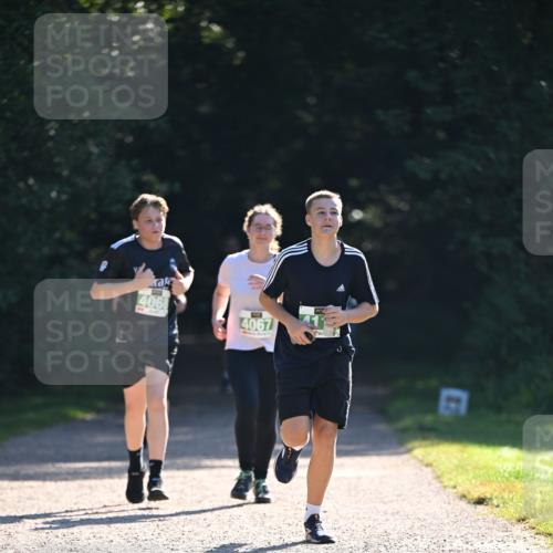 22.09.2024 - 32. Volkslauf durch das schöne Alstertal Dr. Thomas Lammeyer http://msf.ph/oto/7112006 22.09.2024 10:54:31 Laufen 4068, 4067 meine-sportfotos.de