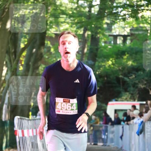 22.09.2024 - 32. Volkslauf durch das schöne Alstertal H.Heesch http://msf.ph/oto/7112113 22.09.2024 10:56:13 Ziel 4026, 4964 meine-sportfotos.de