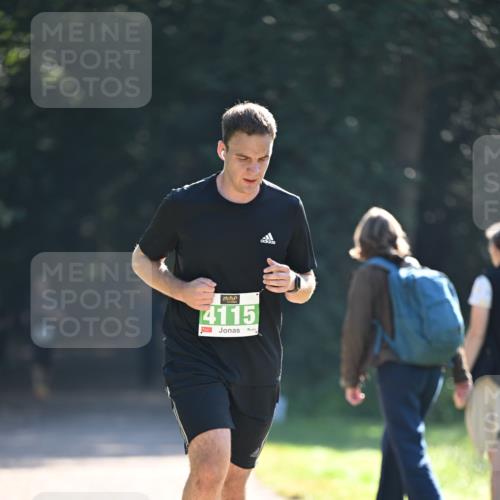 22.09.2024 - 32. Volkslauf durch das schöne Alstertal Dr. Thomas Lammeyer http://msf.ph/oto/7112230 22.09.2024 10:54:46 Laufen 4115 meine-sportfotos.de