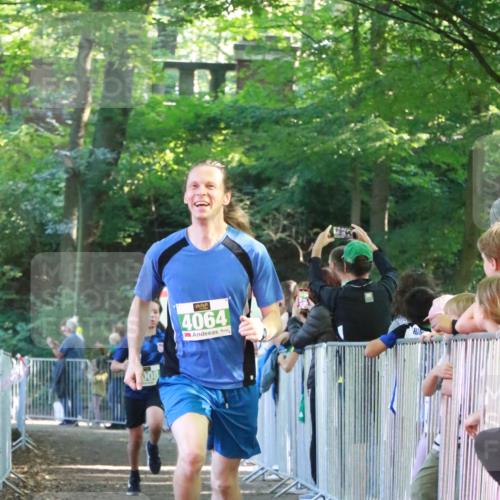 22.09.2024 - 32. Volkslauf durch das schöne Alstertal H.Heesch http://msf.ph/oto/7112254 22.09.2024 10:56:34 Ziel 4008, 4064, 4065, 4960 meine-sportfotos.de